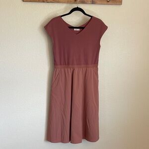 Inherit Clothing Co. Two-Tone Dusty Rose V-Neck Midi Dress M Modest Athleisure